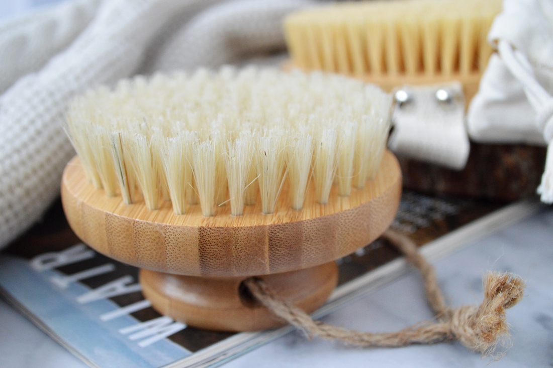 szczotkowanie ciała na sucho puderek.com.pl